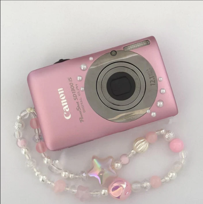 Pre-Owend Digital Camera