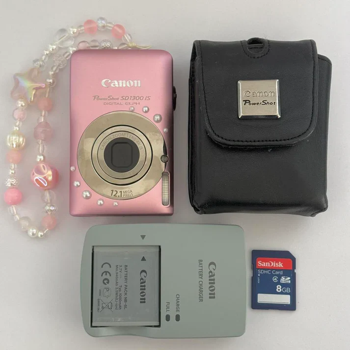 Pre-Owend Digital Camera